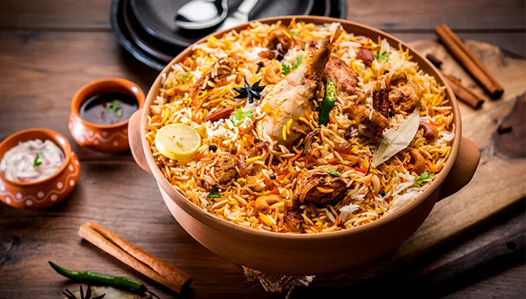 Food Lovers Guide When Travelling Around India