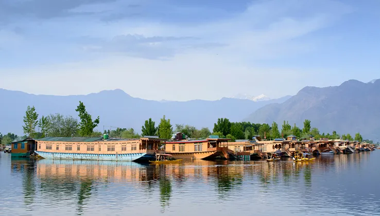 5 Top Travel Destinations to Visit in 2026!